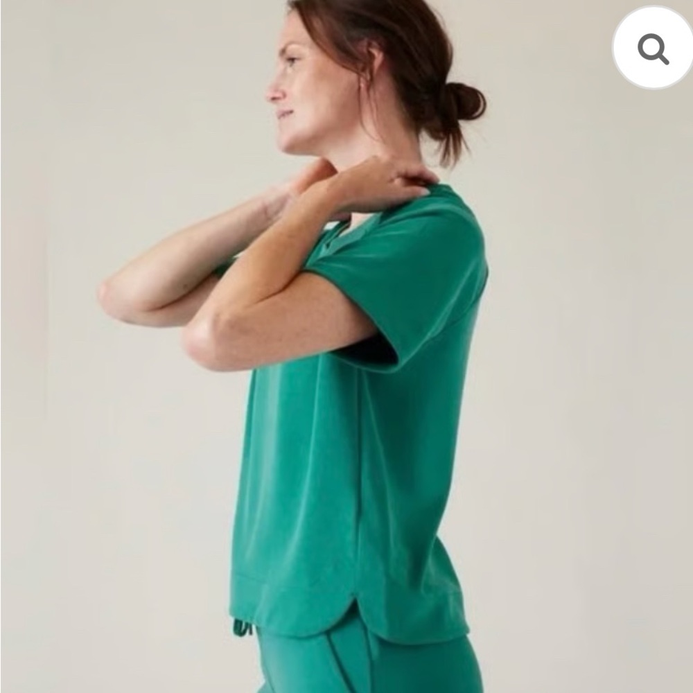Athleta Seasoft Sweatshirt Tee NWT - Picture 3 of 9